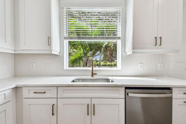 7571 HAWKSTONE DRIVE, Sarasota, FL 34241