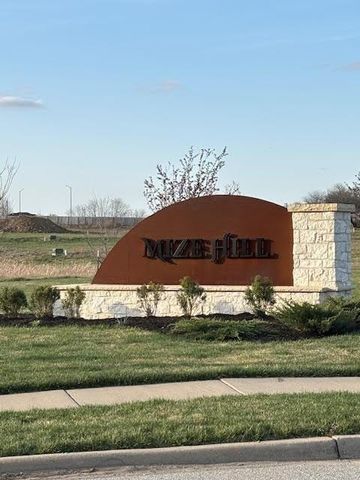 25034 W 94th Terrace, Lenexa, KS 66227