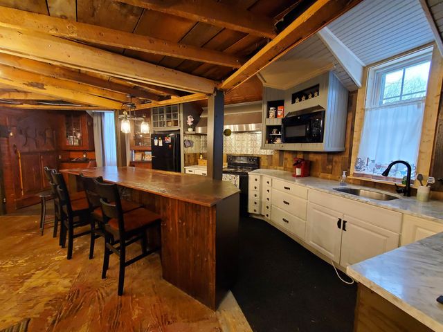 13 Kilton Road, Canaan, NH 03741