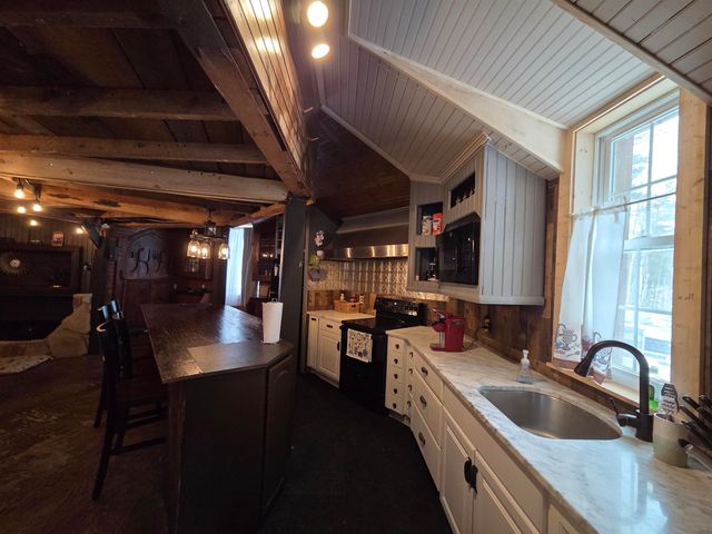 13 Kilton Road, Canaan, NH 03741