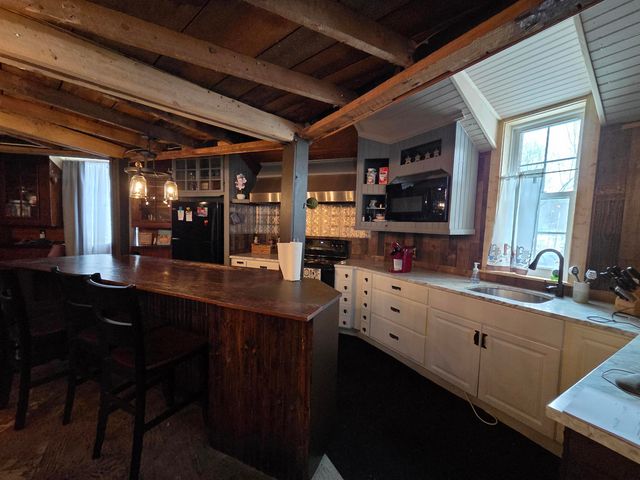 13 Kilton Road, Canaan, NH 03741