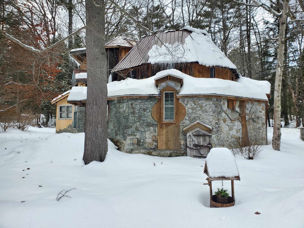 13 Kilton Road, Canaan, NH 03741