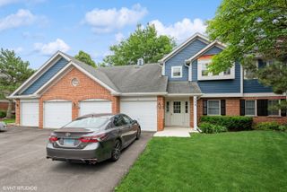 353 Pembroke Court 2, Schaumburg, IL 60193