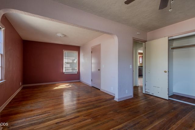 795 Lozier Lane, Medford, OR 97501