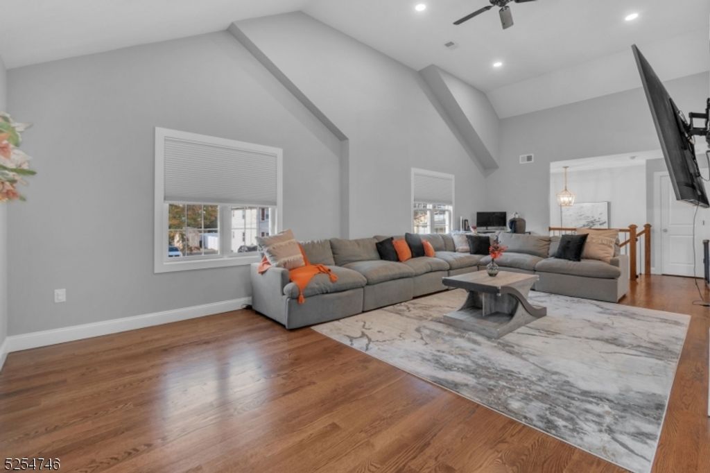 18 S 20Th St, Kenilworth Boro, NJ 07033 — photo 2