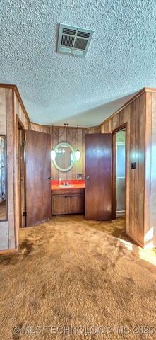 419635 E 1158 Road, Checotah, OK 74426