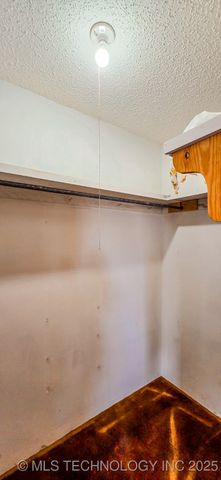 419635 E 1158 Road, Checotah, OK 74426