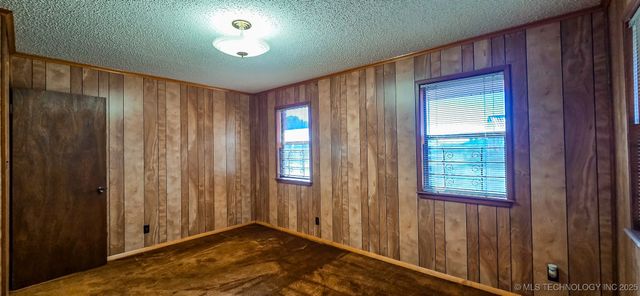 419635 E 1158 Road, Checotah, OK 74426