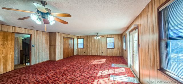 419635 E 1158 Road, Checotah, OK 74426