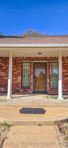 419635 E 1158 Road, Checotah, OK 74426