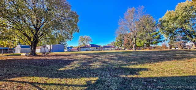 419635 E 1158 Road, Checotah, OK 74426