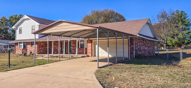 419635 E 1158 Road, Checotah, OK 74426