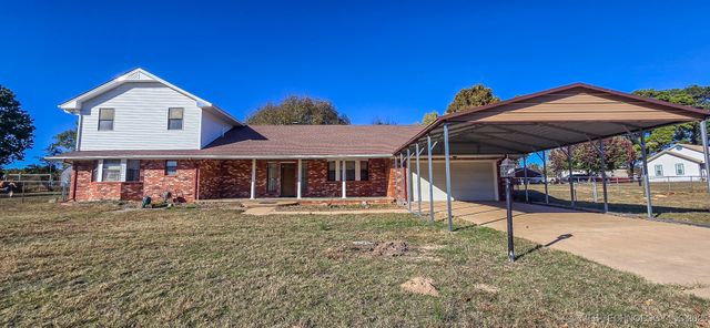 419635 E 1158 Road, Checotah, OK 74426
