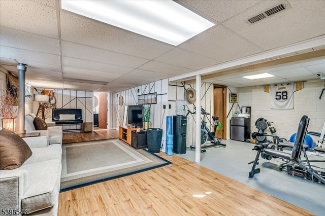 105 Madison Ave, Middlesex Boro, NJ 08846