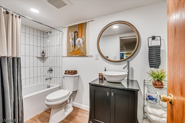 105 Madison Ave, Middlesex Boro, NJ 08846