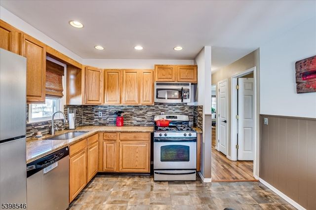 105 Madison Ave, Middlesex Boro, NJ 08846