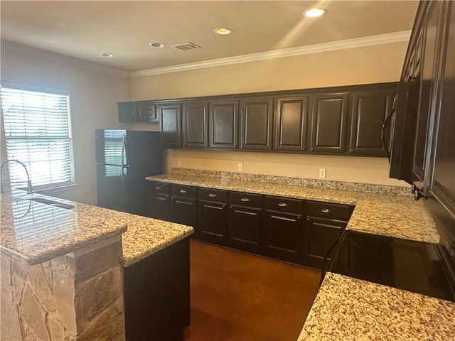 402 Baby Bear Drive, College Station, TX 77845