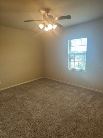 402 Baby Bear Drive, College Station, TX 77845