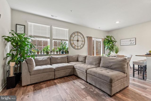 260 MAPLE RUN DR, York, PA 17404