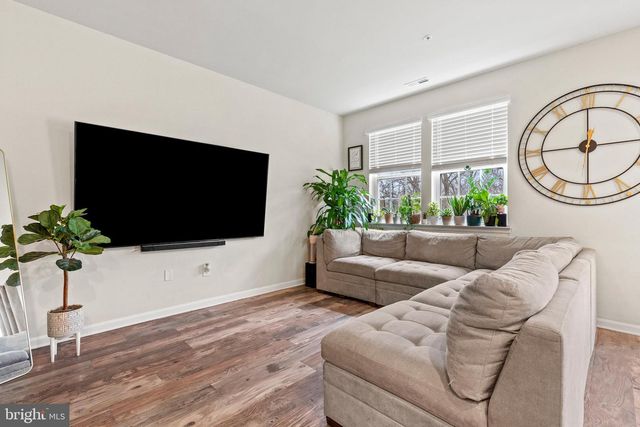 260 MAPLE RUN DR, York, PA 17404