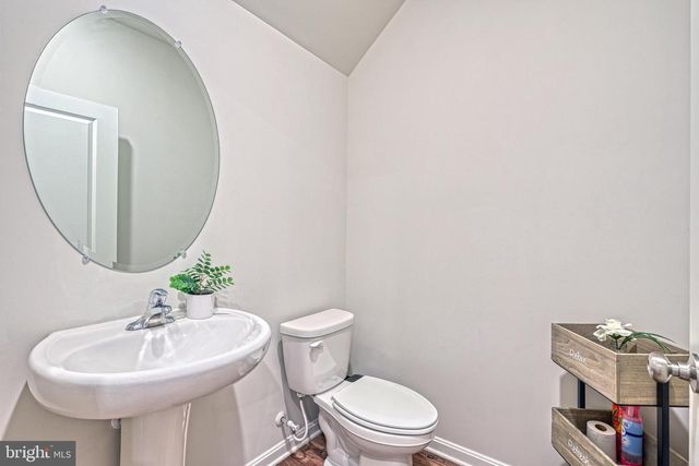 260 MAPLE RUN DR, York, PA 17404