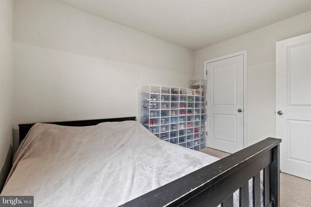 260 MAPLE RUN DR, York, PA 17404