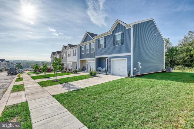 260 MAPLE RUN DR, York, PA 17404