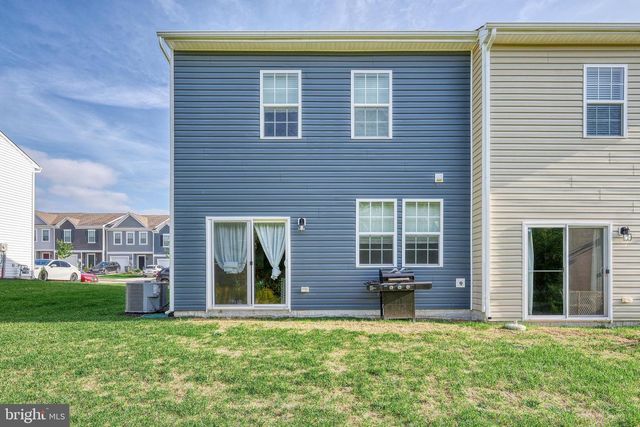 260 MAPLE RUN DR, York, PA 17404