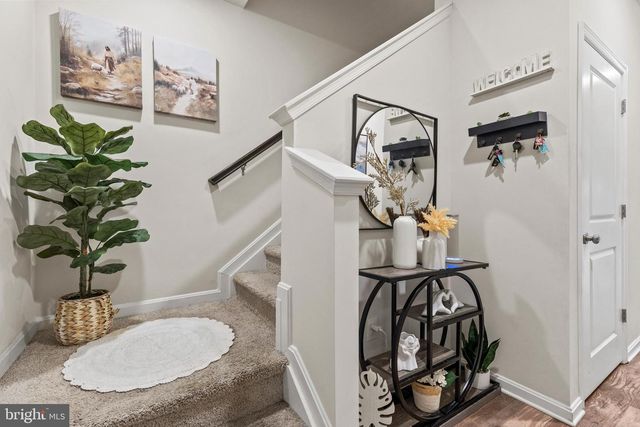 260 MAPLE RUN DR, York, PA 17404