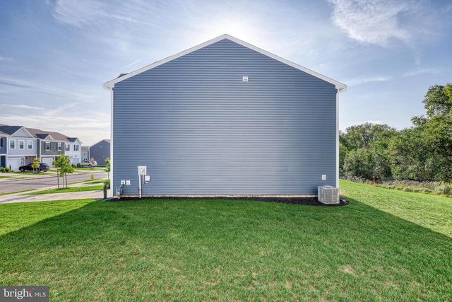 260 MAPLE RUN DR, York, PA 17404