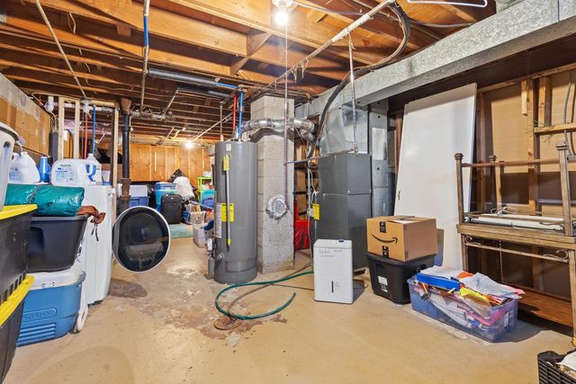 816 Birch DRIVE, Waukesha, WI 53188