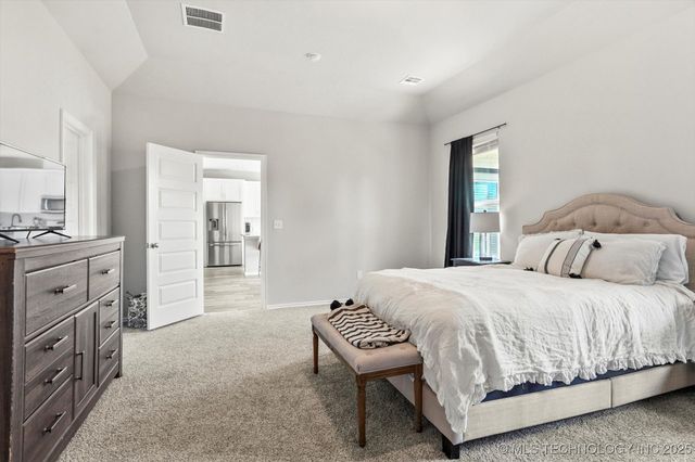 10809 N 121st East Avenue, Owasso, OK 74055