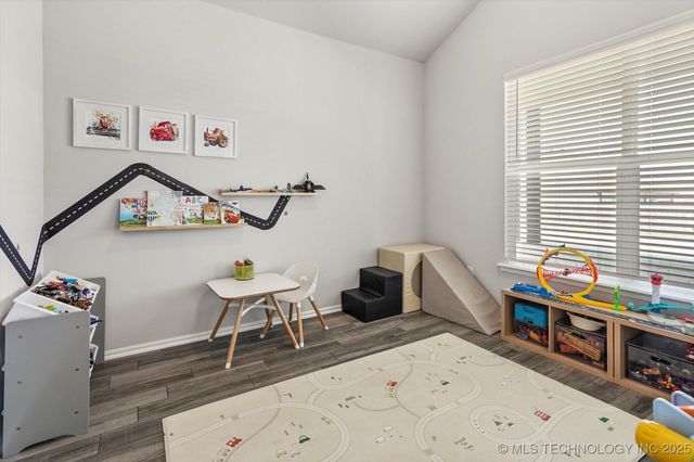 10809 N 121st East Avenue, Owasso, OK 74055