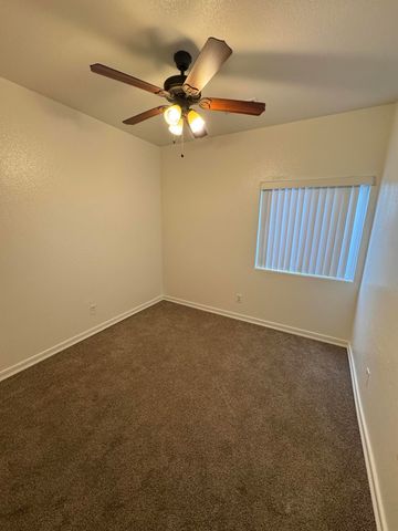 1440 Cottage Grove Avenue, Tulare, CA 93274