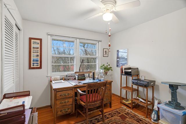 1220 RIDGE RD, Columbia, MO 65203