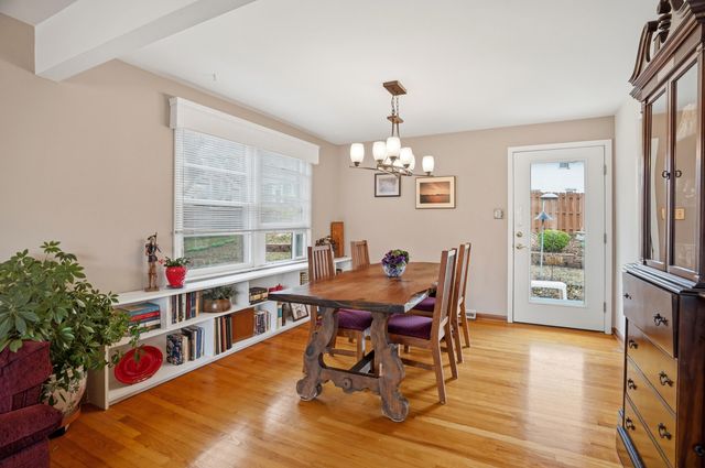 1220 RIDGE RD, Columbia, MO 65203