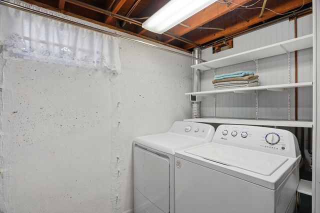 1220 RIDGE RD, Columbia, MO 65203