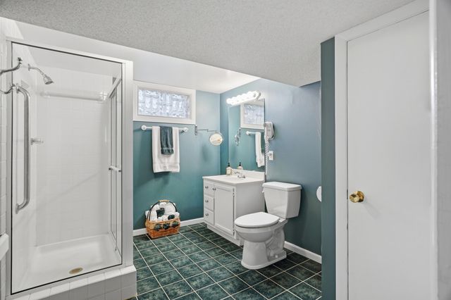 1220 RIDGE RD, Columbia, MO 65203