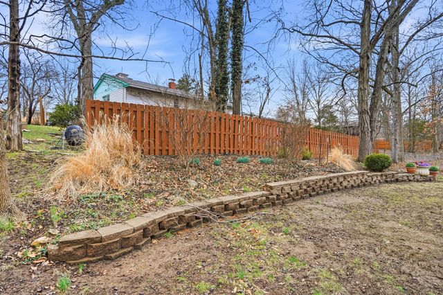 1220 RIDGE RD, Columbia, MO 65203