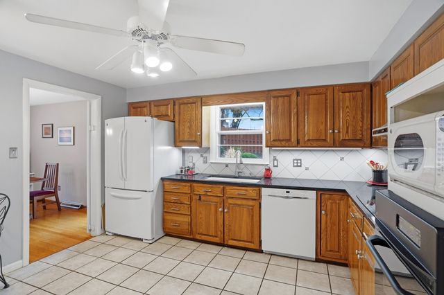 1220 RIDGE RD, Columbia, MO 65203