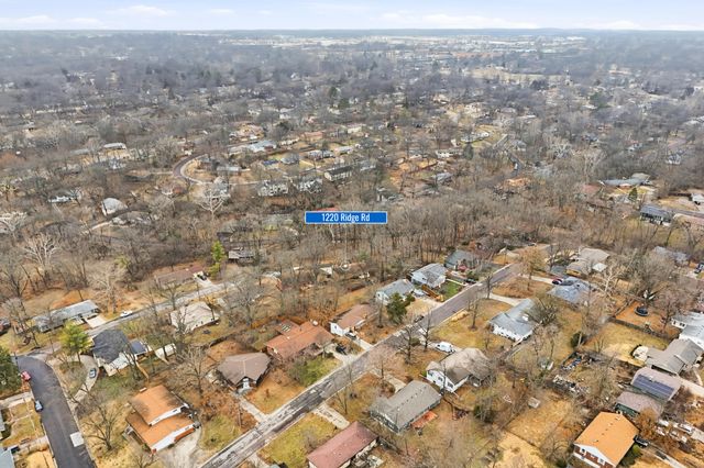 1220 RIDGE RD, Columbia, MO 65203