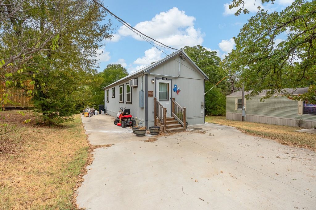 292 Chambers Drive, Alvarado, TX 76009 — photo 2