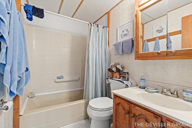 3136 Baseline Road, Trowbridge Twp, MI 49055