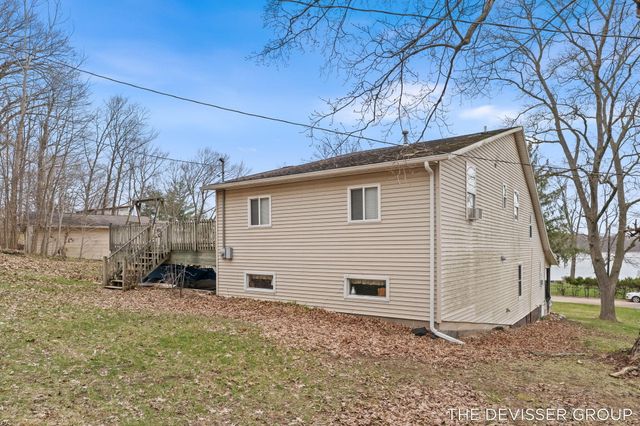 3136 Baseline Road, Trowbridge Twp, MI 49055