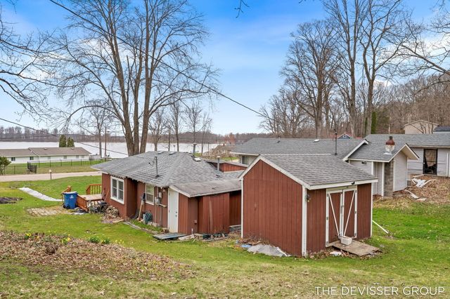 3136 Baseline Road, Trowbridge Twp, MI 49055