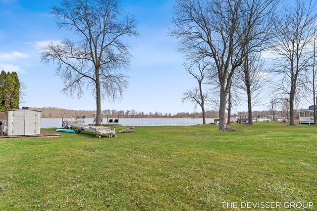 3136 Baseline Road, Trowbridge Twp, MI 49055