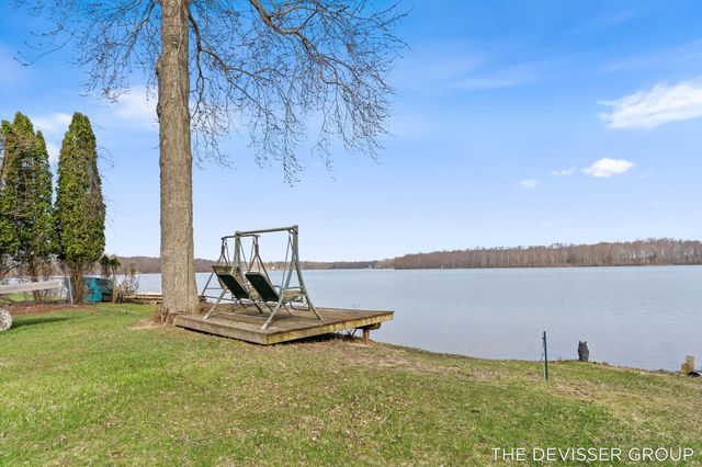 3136 Baseline Road, Trowbridge Twp, MI 49055