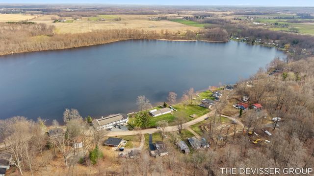 3136 Baseline Road, Trowbridge Twp, MI 49055