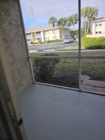 1554 SE Royal Green Circle 101, Port St Lucie, FL 34952