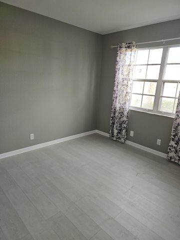 1554 SE Royal Green Circle 101, Port St Lucie, FL 34952